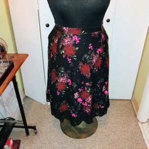 EUC Torrid Lace Hem Midi Skirt
